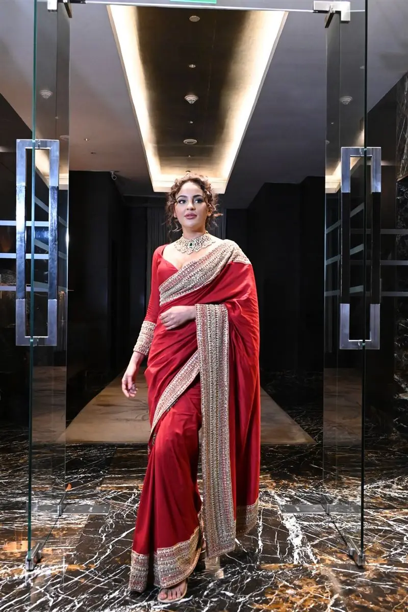 TELUGU ACTRESS SEERAT KAPOOR IN RED SAREE 16